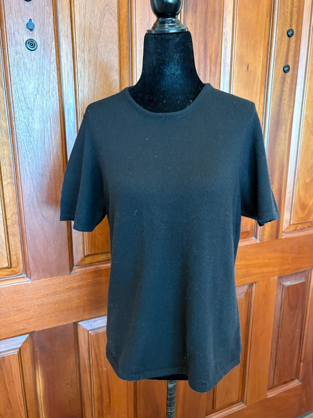 Saks Fifth Avenue Cashmere Collection Vintage Short Sleeve Sweater Black Large